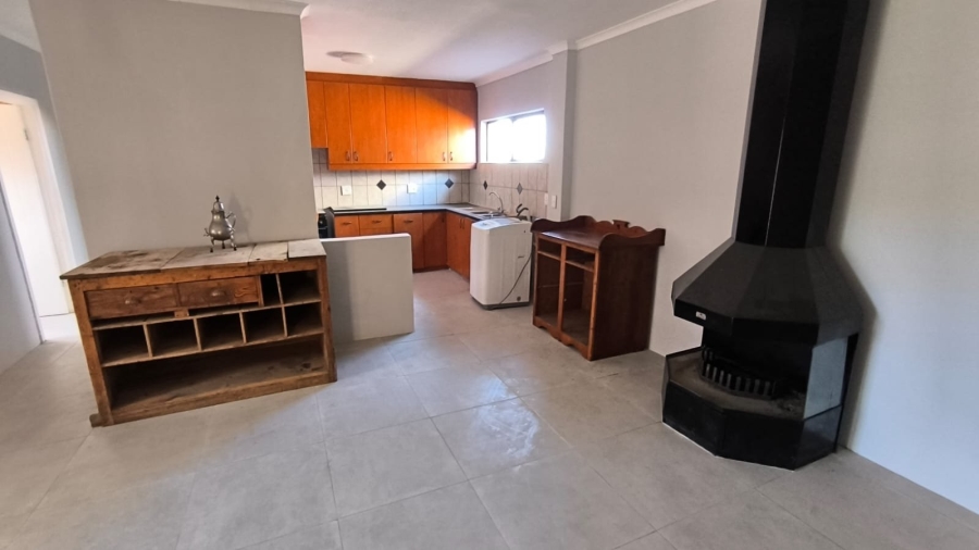 To Let 5 Bedroom Property for Rent in George East Western Cape